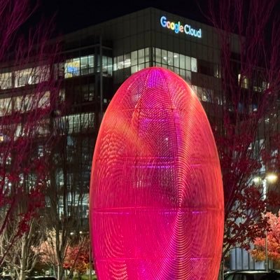 Yeyestars's profile picture. Living things