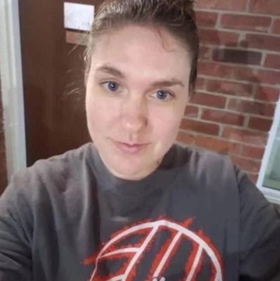 annie_cola25732's profile picture. $$