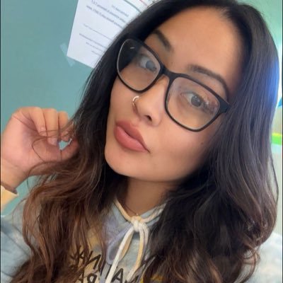 zhonsies's profile picture. i am one. i am all. i’m above & beyond                                      🎰