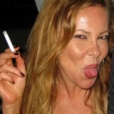 PantojaDeM34876's profile picture. El estanco más cercano está a 3 cigarros.  #PorLasPrecariasFanClub ✊