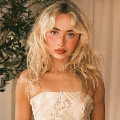 nat4sab's profile picture. put your loving where your mouth is! #bekind