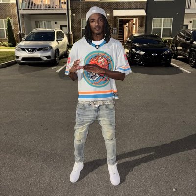 ForevaMxneyMal's profile picture. 