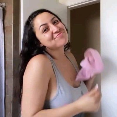 YRastee's profile picture. 