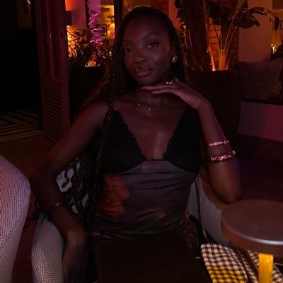 3vaLb's profile picture. bucci life 🍒