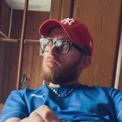 Jonath____Gthhh's profile picture. Mes habitudes , mes soucis ! La vie sous X tout simplement 🤝❤️ & Inconditionnel du @RCLens depuis ma naissance ou presque !