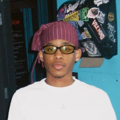 hakiemlewis's profile picture. Atheist  📧 info@lewishakiem.com