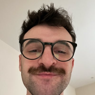 d_fferr's profile picture. he/him