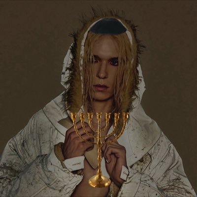 dreamsequenceee's profile picture. 