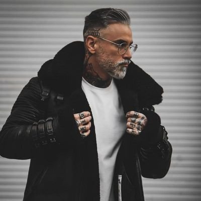 m_indikator's profile picture. Dev