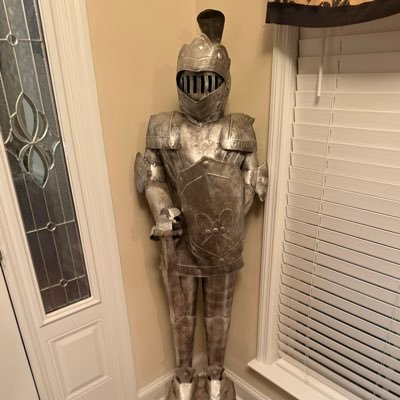 TomMitchel84331's profile picture. 