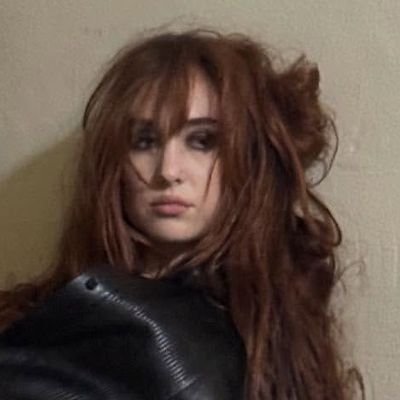 chappellcastle's profile picture. this song goes out tonight to the girl in the crowd in a mini skirt and gogo boats