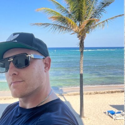 Hackercat14's profile picture. sofware engineer and cybersecruity 
**CHICAGO