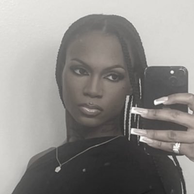 zythevixen's profile picture. 