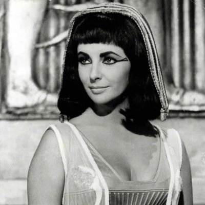 __ertmn's profile picture. j’y réfléchis