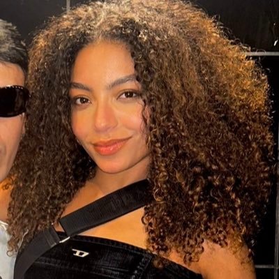 anyclouds's profile picture. what would any gabrielly do?