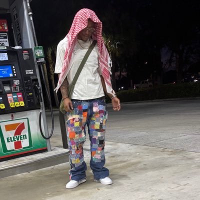 dariuhhs's profile picture. Been Official & Beneficial 🌴🇯🇲