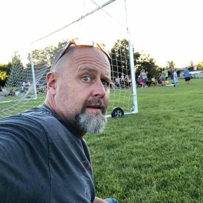 NicolasTho62106's profile picture. 