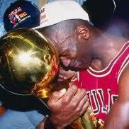 Hunter1121761's profile picture. dm me I’ll answer