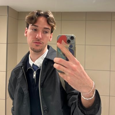 liliann_gr1's profile picture. little monster for ever