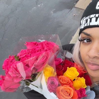 leonsithas's profile picture. pretty🎉💰💕