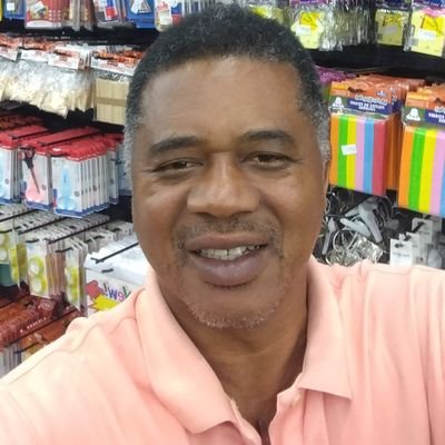 RafaelF05262500's profile picture. Rafael Fernández, Periodista, abogado y autor de 4 libros, y por demás del Licey.