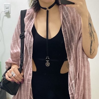 wowhowamazingx's profile picture. ?????