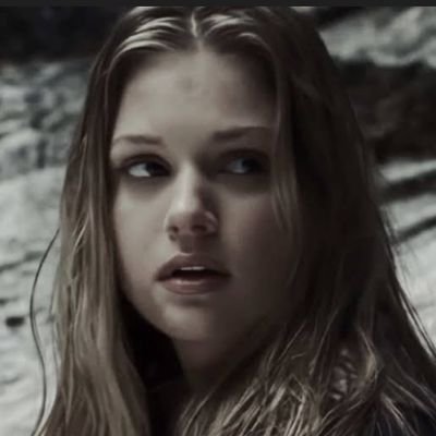 BlackR0sesRed's profile picture. 21+