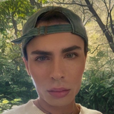 allthingstoney's profile picture. infj. taurus. humanitarian. 🌊🏳️‍🌈