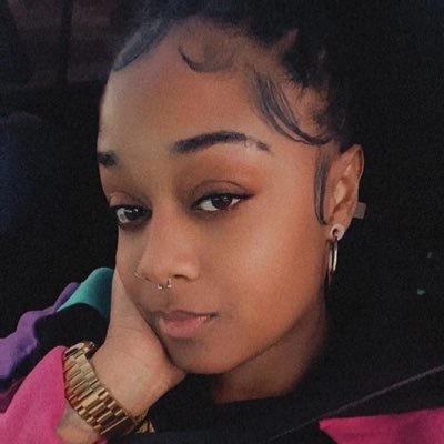 CourtneyTr21813's profile picture. 