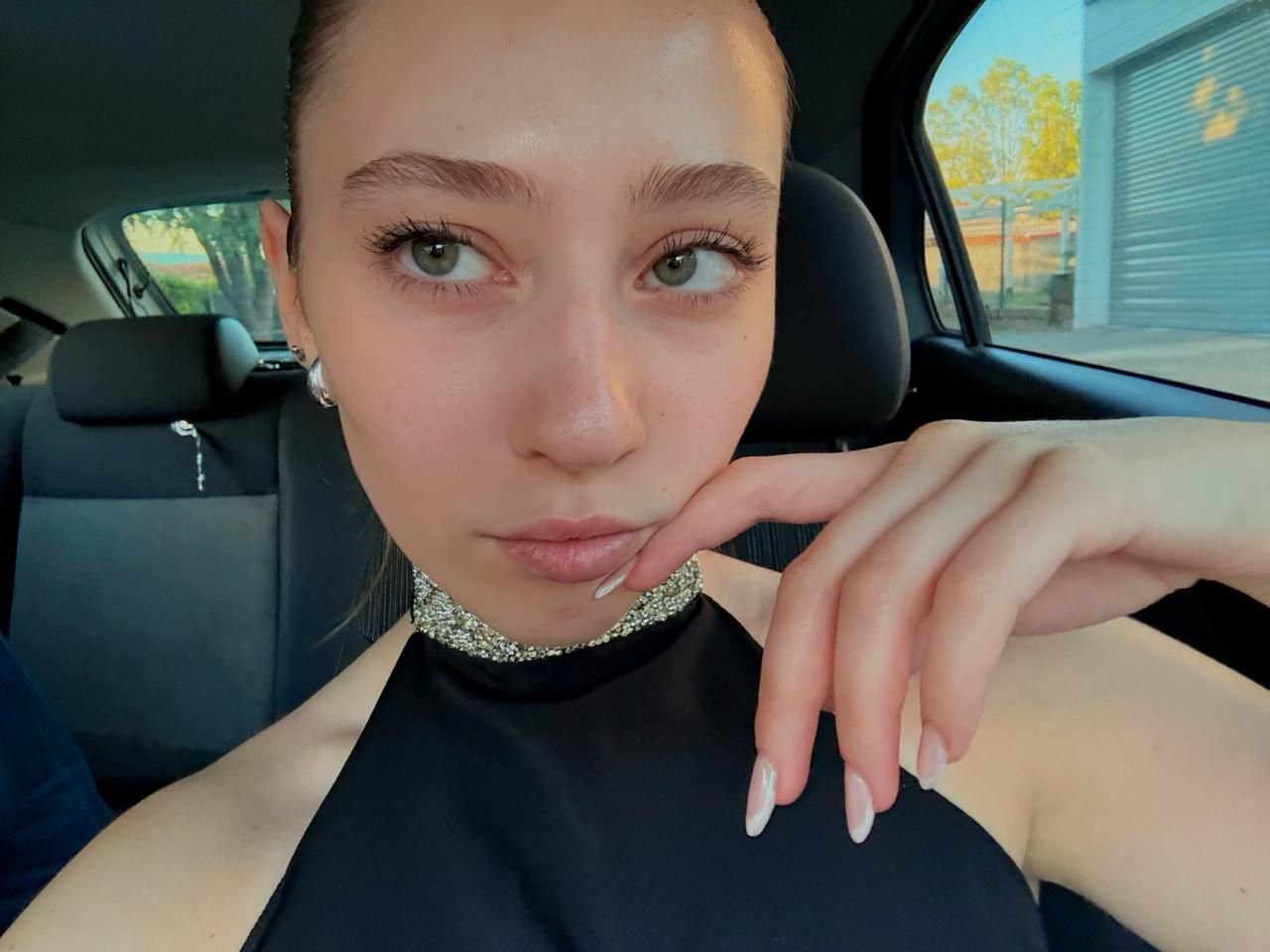 LShillings47078's profile picture. 🖤 fur mom who bites ~ 21yo ~ psych student • backup acc 🐱