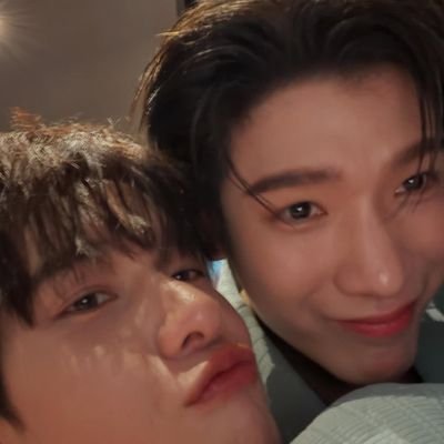 cosmicheroon's profile picture. environmentalist
🫐🍊dna snd ohil 💕