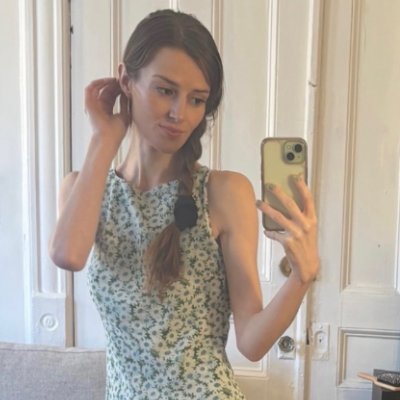 isa_909090's profile picture. 