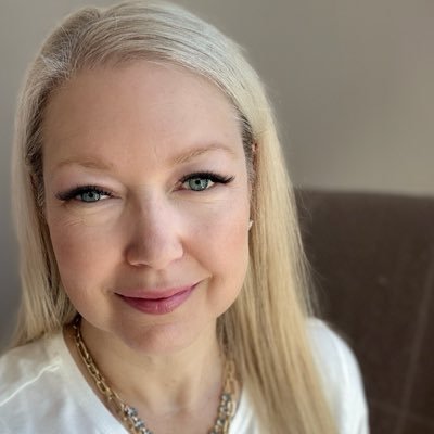 TheMelanieGass's profile picture. Thought leader, complex problem solver