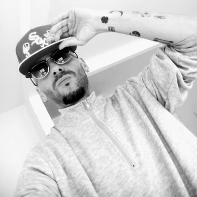 rasoenlajungla1's profile picture. Artista Bogotano De #rap #trap El Que Transforma Utopías & Metáforas En Canciones #Label @spiceproduction