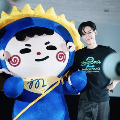 Baifern357's profile picture. @jnnrrs 💙💛รักจูเนียร์ไม่เจ็บเลยสักวัน🌞🌙💫 #junniorrs #juniormark #มีมี่ของจูเนียร์มาร์ค ❤️ #𝗣𝗲𝗿𝘁𝗵santa 🖤 🎸#williamest 🦈 #PondPhuwin #SerfJava