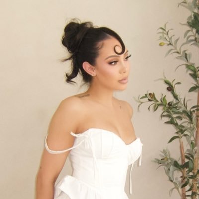 arianaaapretty's profile picture. 