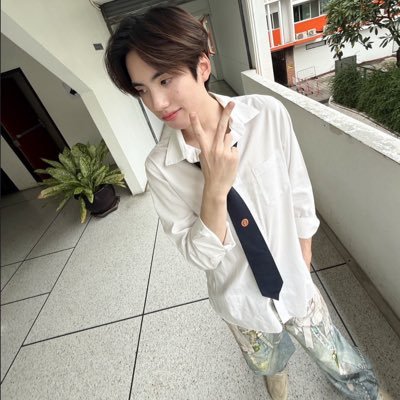 tttitleily's profile picture. for support @phutatchai @aa_ashirakorn