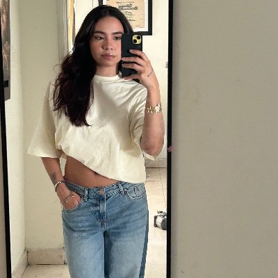 viillak's profile picture. Spread love -MM