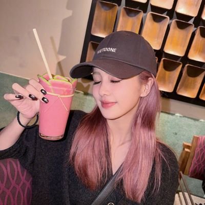 liyin_IImbz's profile picture. 