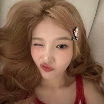 lovvsp's profile picture. fightin’ demons in my head like i’m Itadori