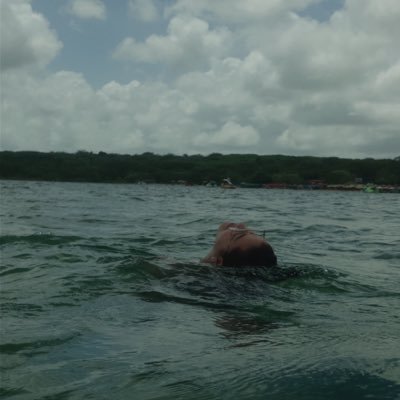 perolamenina_'s profile picture. 