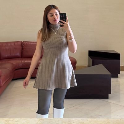 danieela_cruz's profile picture. cancer babyyyyy🦀