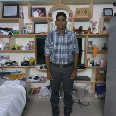 ManiChi0121033's profile picture. 