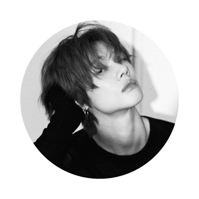 moonbIessed's profile picture. 