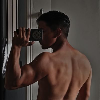 CaHCsI's profile picture. 