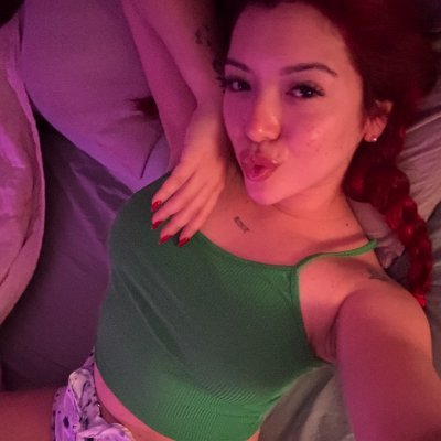 KatieVibes_x's profile picture. piercings and endless sins @ka_teepenn