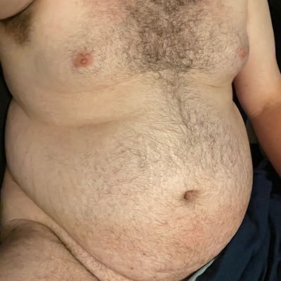 ThatBigBoyDJ's profile picture. 27|happily partnered|Gamer| mpreg lover| DM's open| Just here for the eye candy, I love men with big bellies and big dicks and absolutely love mpreg
