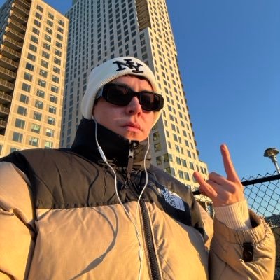 sniffadarooster's profile picture. 