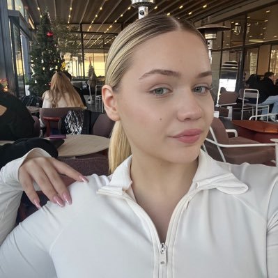 duygutariyann's profile picture. 