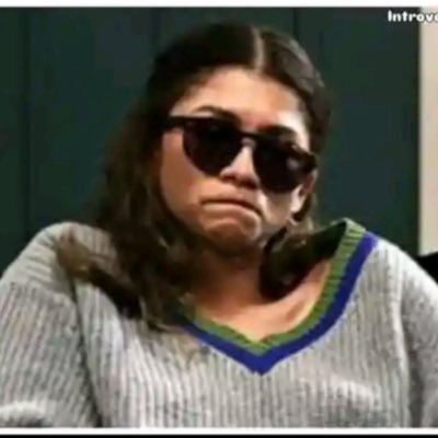 memelife____'s profile picture. “Daily memes to make you LOL 😂 | Relatable humor & spicy takes | #MemeLife”